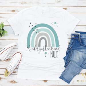 Kindergartenshirt Kindergartenkind - Geschenk zum Eintritt in den Kindergarten personalisiert mit Name und Regenbogen, Kitakind, Shirt Name